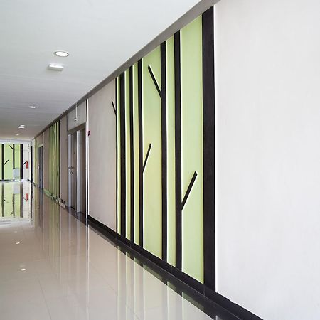 Leenova Place Bangkok Eksteriør billede