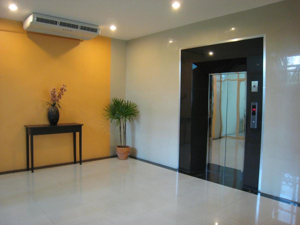 Leenova Place Bangkok Eksteriør billede